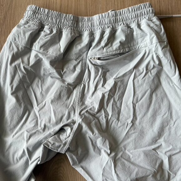 Lululemon Bowline Shorts Men’s 6” Ripstop Athleisure Rhino Gray Size Small - Picture 8 of 8